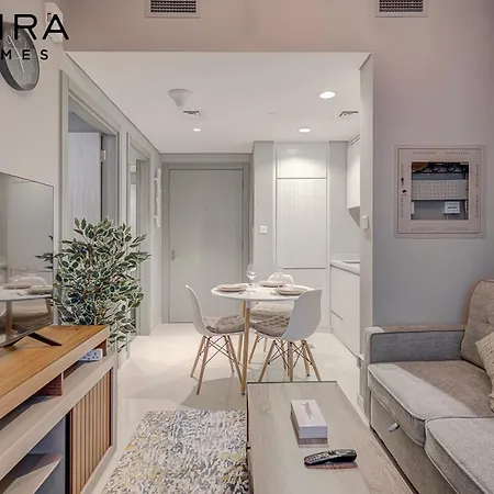 Mira Holiday Homes - Serviced Apartment In Zada Tower دبي المظهر الخارجي الصورة